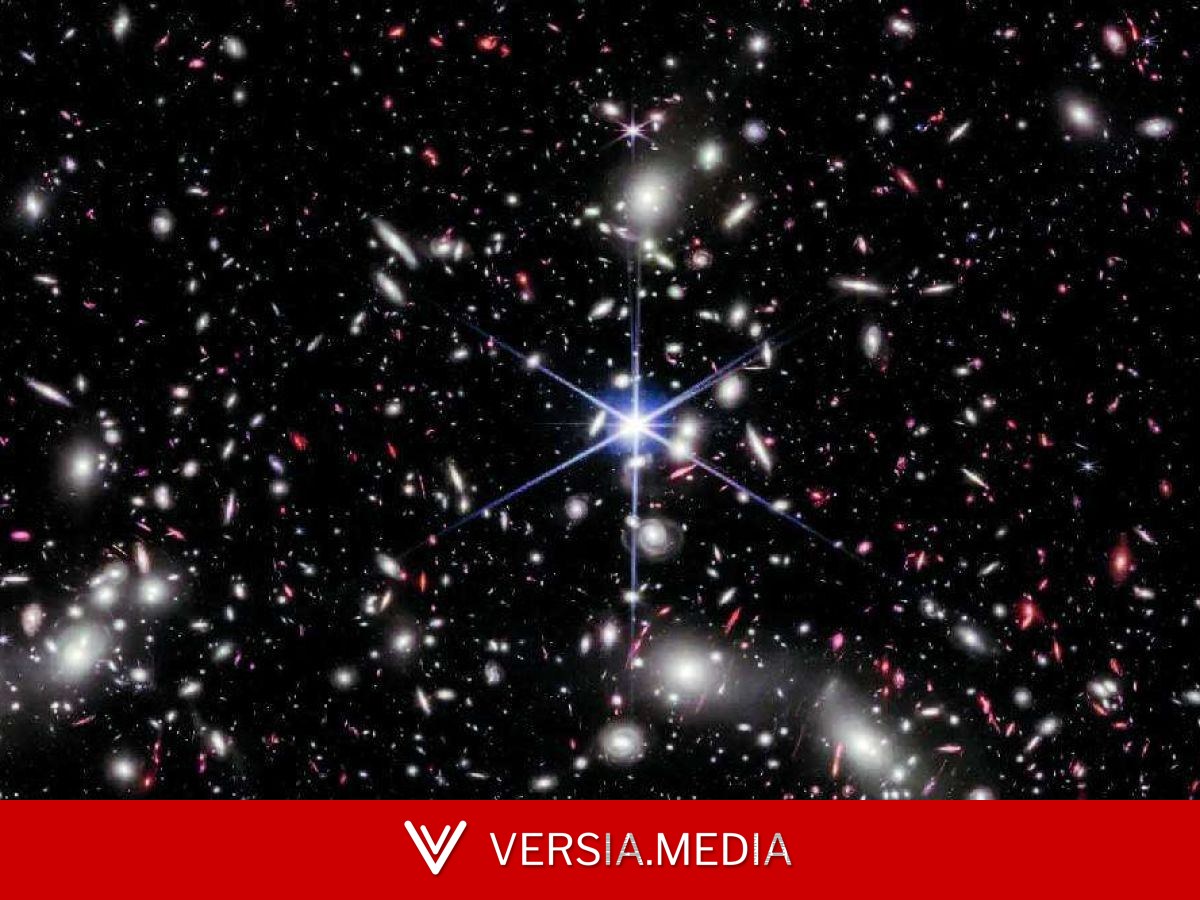 Trou noir ou galaxie : qui est apparu en premier ?